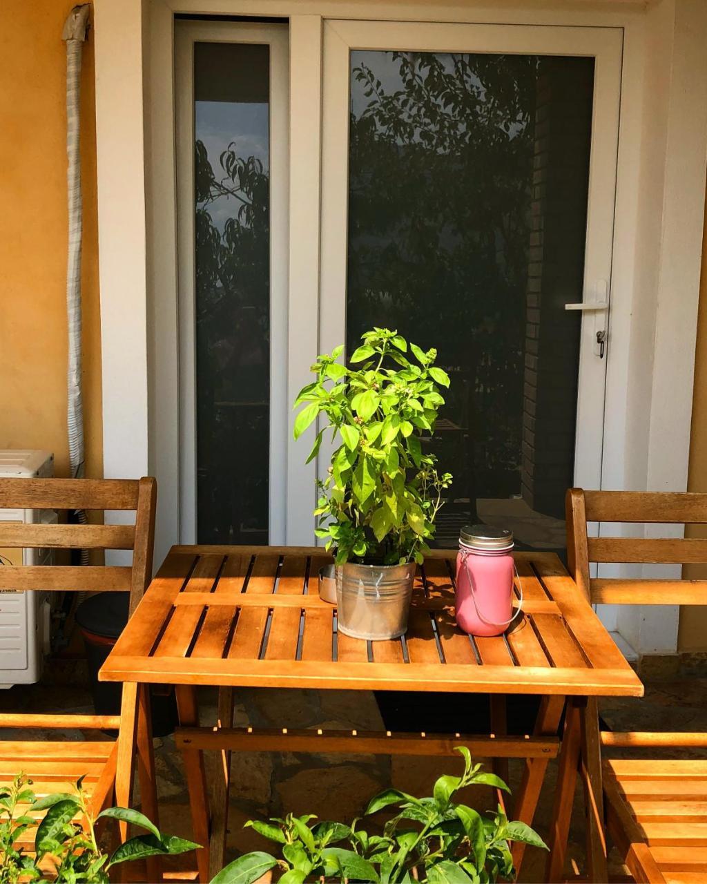 Tzavelitiko Home Himare Exterior photo